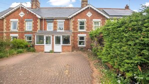 Unclassified image, 4 of 15, button - 2 Bed in Reedham (oc-c31116) (Haddiscoe)