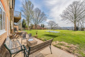Outdoor dining - 5 Bed in Battle (oc-c31779) (Battle)