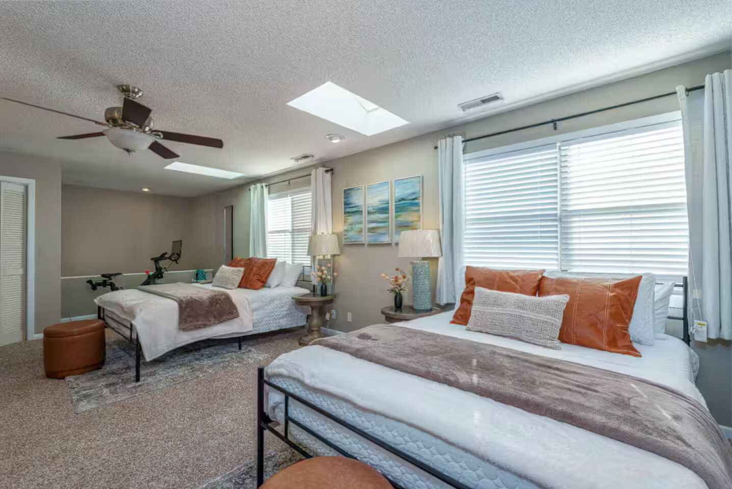 3 bedrooms, iron/ironing board, free WiFi, bed sheets