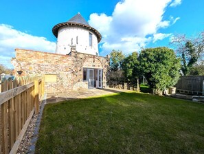 Exterior - 1 Bed in Hornsea (oc-t31047) (Hornsea)