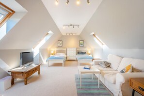 Bügeleisen/Bügelbrett, kostenloses WLAN, Bettwäsche