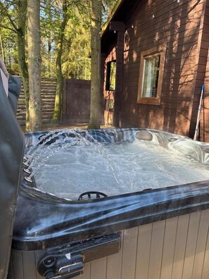 Bain à remous extérieur