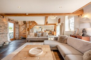 Fernseher, Kamin