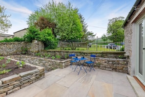 Outdoor dining - 1 Bed in Burtersett (oc-i31827) (Burtersett)