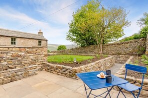Outdoor dining - 1 Bed in Burtersett (oc-i31827) (Burtersett)