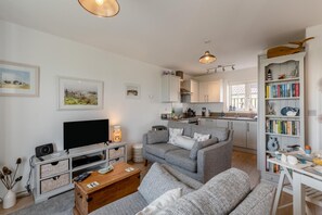TV - 2 Bed in Camber (oc-r31753) (Camber)