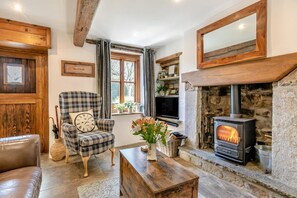 TV, fireplace - 1 Bed in Longnor (oc-g31026) (Longnor)