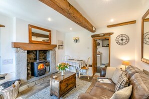 TV, fireplace - 1 Bed in Longnor (oc-g31026) (Longnor)