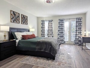 Unclassified image, 2 of 13, button - Rucker's Retreat (Enterprise)