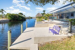 Terrace/patio - The Blue Palm Escape — Stylish & Pet Friendly (Cape Coral)