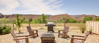 Lux Zion Dark Sky Sanctuary: Hot Tub & Fire Pit