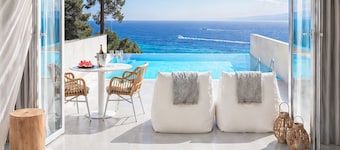 Gloria Luxury Suites