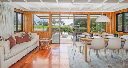 Hosts on the Coast Roy's Beachfront Villa