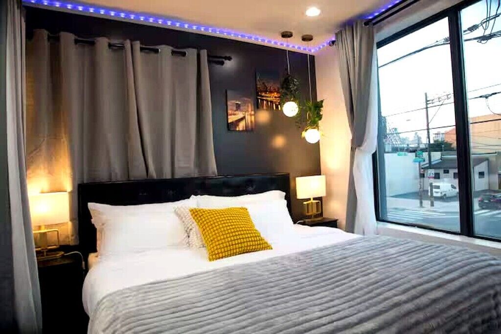 Ferros/tábuas de passar roupa, Wi-Fi, roupa de cama