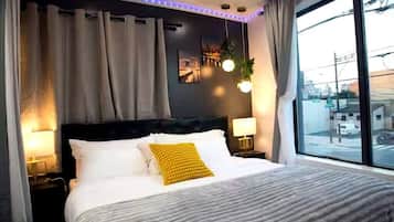 Ferros/tábuas de passar roupa, Wi-Fi, roupa de cama