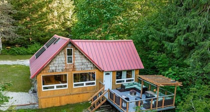 Misty Mountain Cabin-2 bed, 1 bath, mountain views and large deck