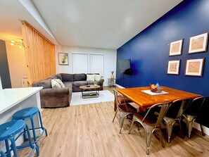Interior - Remodeled 3BR 2B • 15 min to OSU • Near Top Hospitals • Nightlife • Quiet Area (Powell)