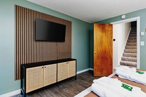 Room - The Fairway Chalet / 2 BR + Loft (Wintergreen Resort)