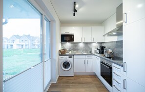 Kühlschrank, Herdplatte, Geschirrspüler