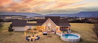 NEW! Epic Views, Pool, Hot Tub, Arcade, Fire Pit, Movie Room, and more!