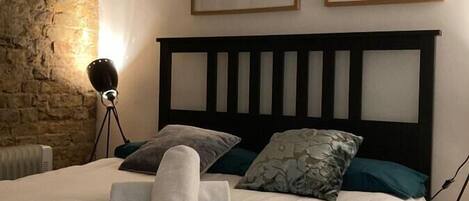 Bügeleisen/Bügelbrett, WLAN, Bettwäsche