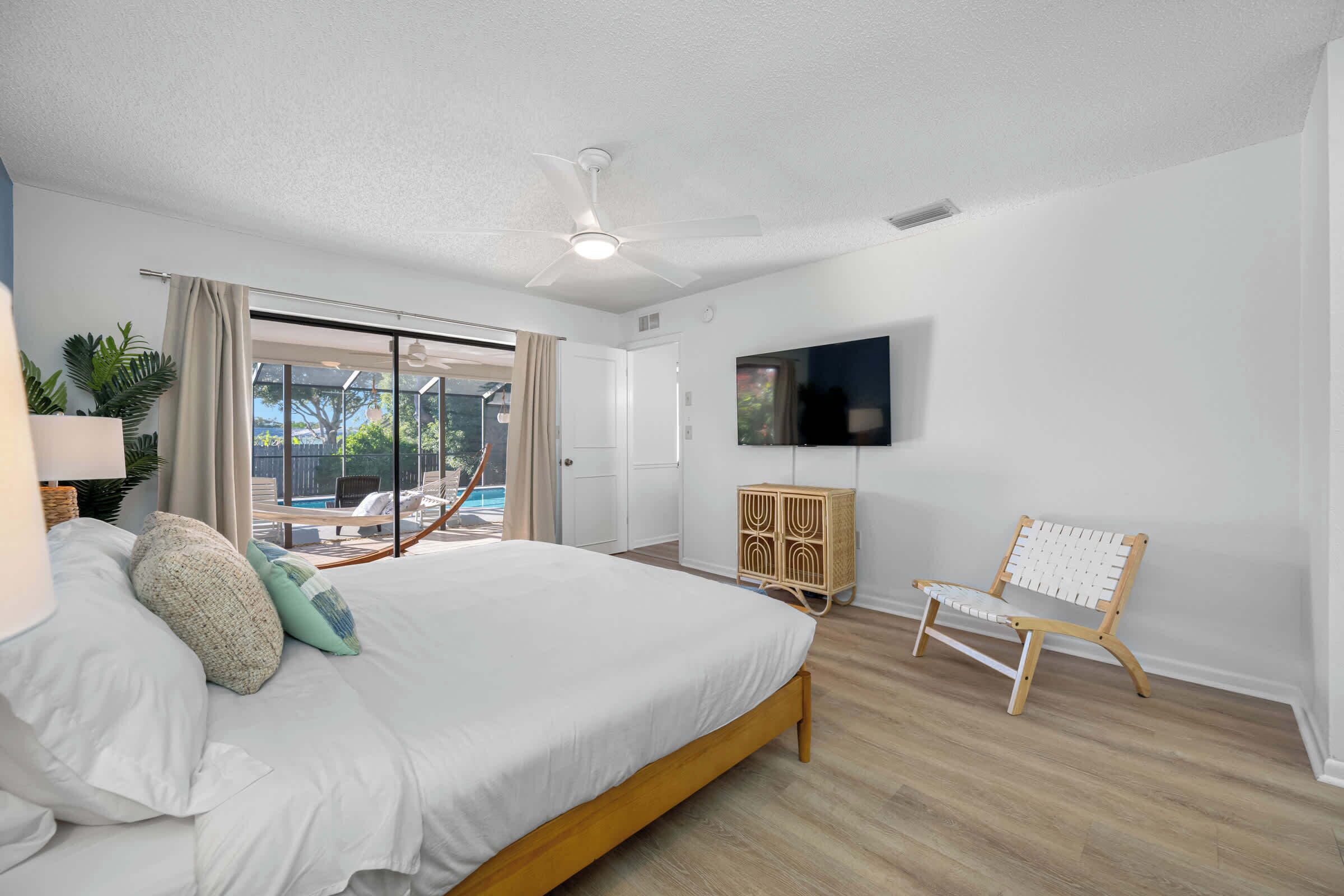 Iron/ironing board, travel cot, WiFi, bed sheets