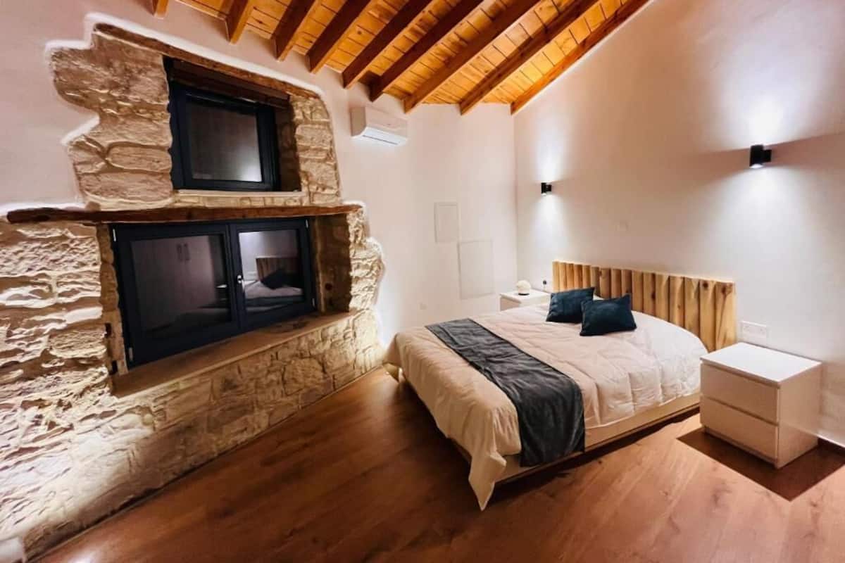 House, Patio, Courtyard View