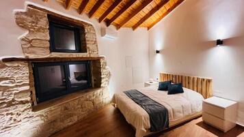 House, Patio, Courtyard View