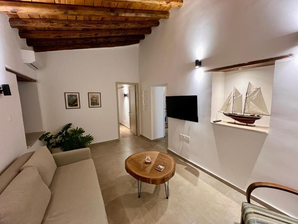 House, Patio, Courtyard View