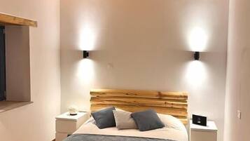 Sistema de insonorización, tabla de planchar con plancha y wifi gratis