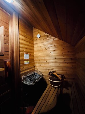Sauna - Architect's Estate  - Sauna, Cinema, Indoor Garden (Buffalo)