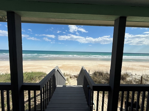 Surf City Oceanfront -6BR -2.5 Bath -Sleeps 12 -Direct Beach Access