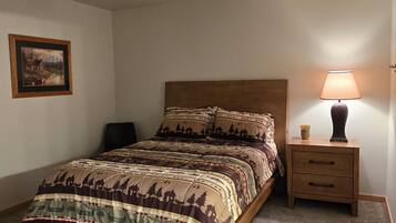 2 bedrooms, WiFi, bed sheets