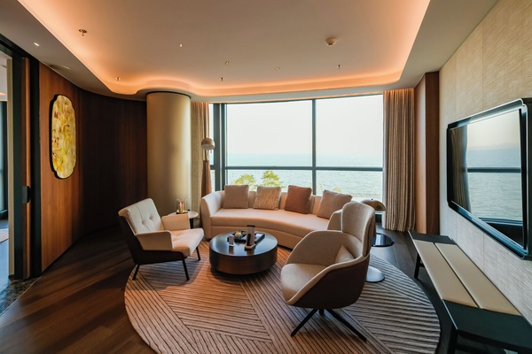 Deluxe Suite, 1 King Bed, Lake View | Premium bedding, down comforters, minibar, in-room safe