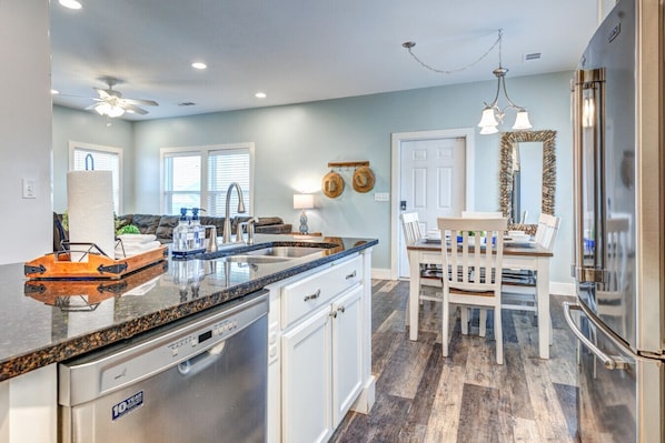 Fridge, microwave, oven, stovetop - Good Gulf Times · New Listing! Heated Pool, Hot Tub & Steps to Beach (Gulf Shores)