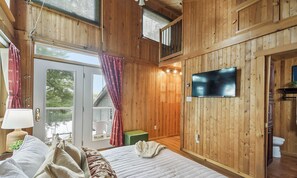 مكواة/لوح كي وواي فاي وملاءات أسرّة