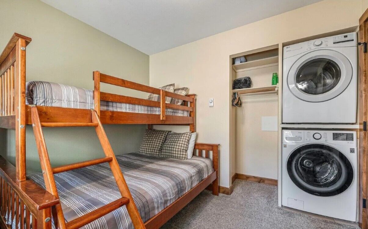2 habitaciones, tabla de planchar con plancha y wifi gratis 