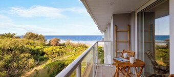 Royal Surf - Beach Front Paradise
