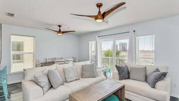 Condo, Multiple Beds (Gulf Island 421) | Living area