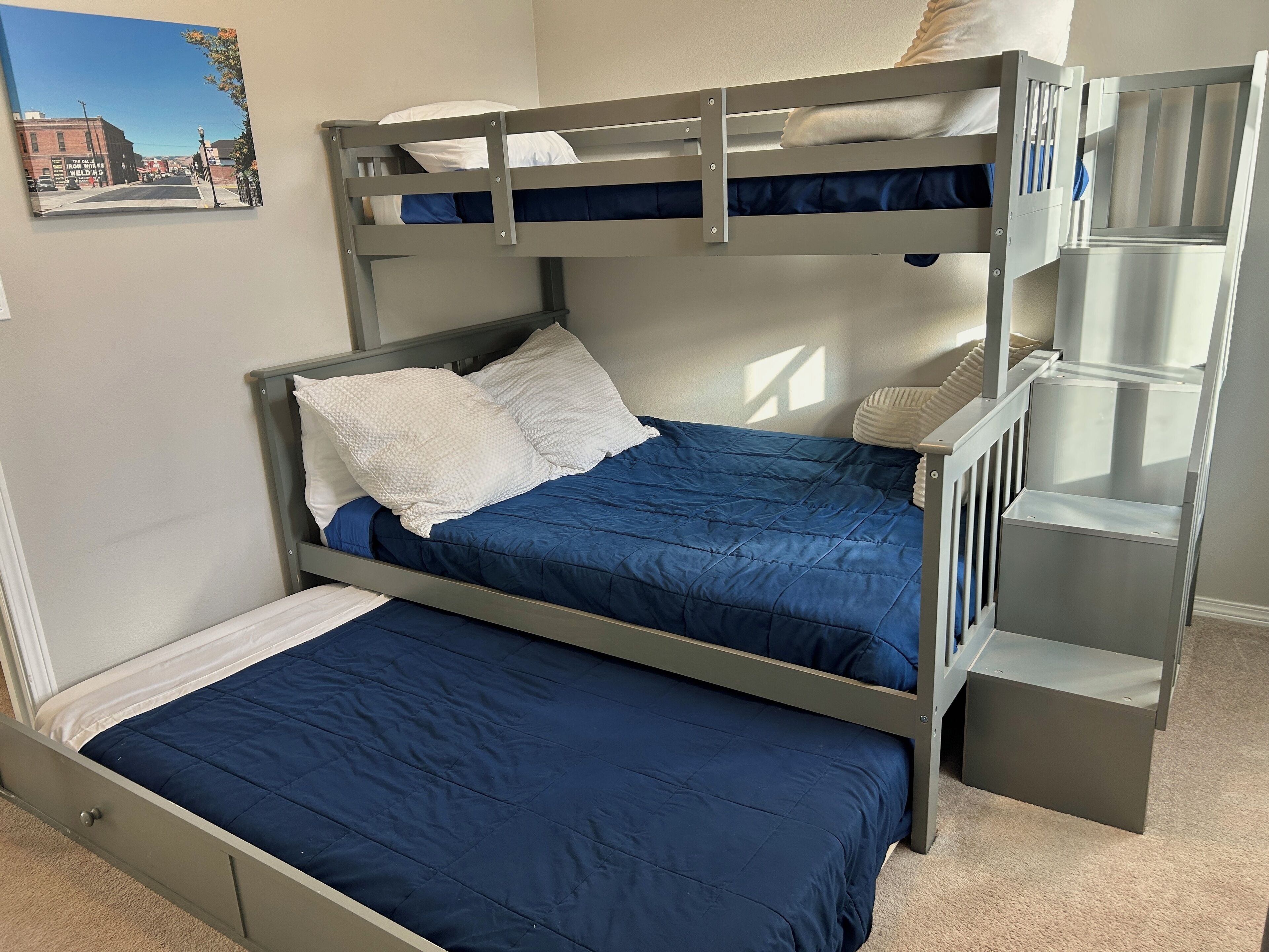 3 bedrooms, iron/ironing board, free WiFi, bed sheets