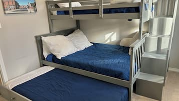 3 bedrooms, iron/ironing board, free WiFi, bed sheets