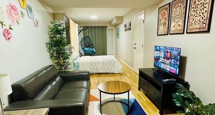 Private Studio: Separate Entry, Washroom & Living Room