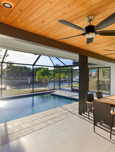 Tropical Heaven Punta Gorda