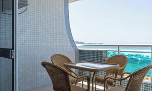 Outdoor dining - Apto em Cabo Frio em Frente a Praia com Varanda (Cabo Frio)