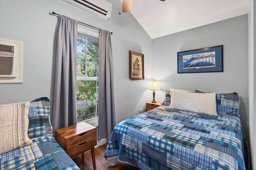 Amberjack Cottage | Individually furnished, free WiFi, bed sheets