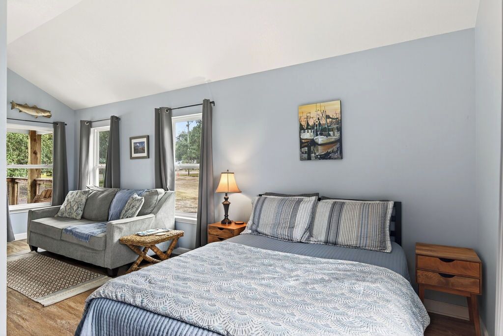 Bayou Cottage | Individually furnished, free WiFi, bed sheets