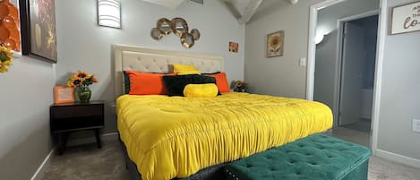 2 habitaciones, tabla de planchar con plancha, wifi y ropa de cama