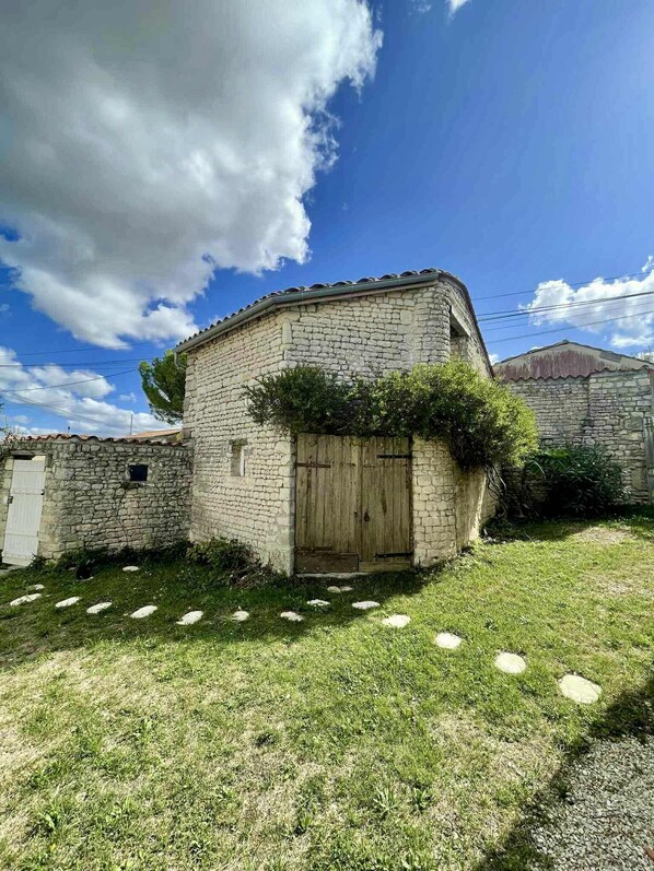 Exterior - Le Nid Charentais (Rouillac)