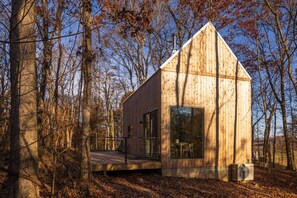 Exterior - The Klover * The Pursuit of Pause in Hocking Hills (Logan)