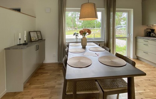2 bedroom amazing home in Färjestaden